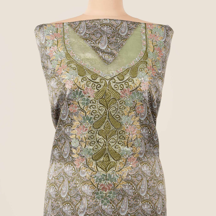baby-silk-royal-paisley-for-daughter-Mukhawar-fabric 