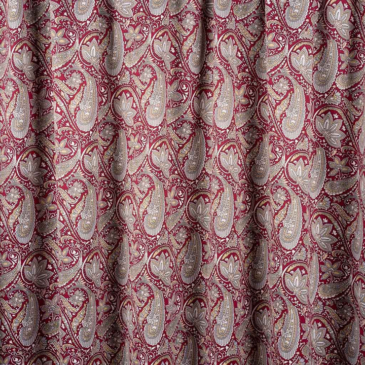 baby-silk-royal-paisley-Mukhawar-fabric 