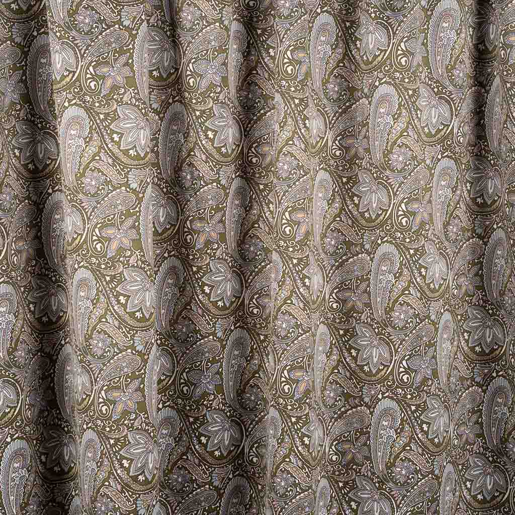 baby-silk-royal-paisley-for-daughter-Mukhawar-fabric 