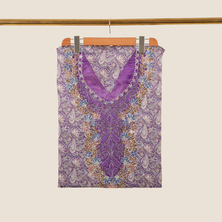 baby-silk-royal-paisley-Mukhawar-fabric 