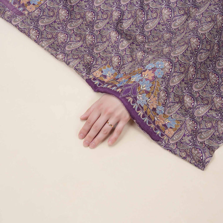 baby-silk-royal-paisley-Mukhawar-fabric 
