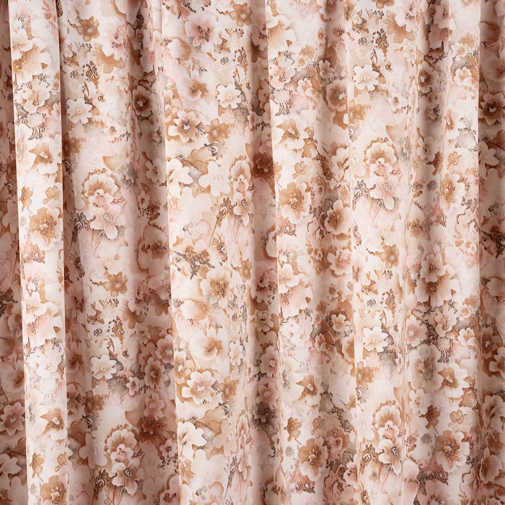 baby-silk-soft-petals-Mukhawar-fabric 