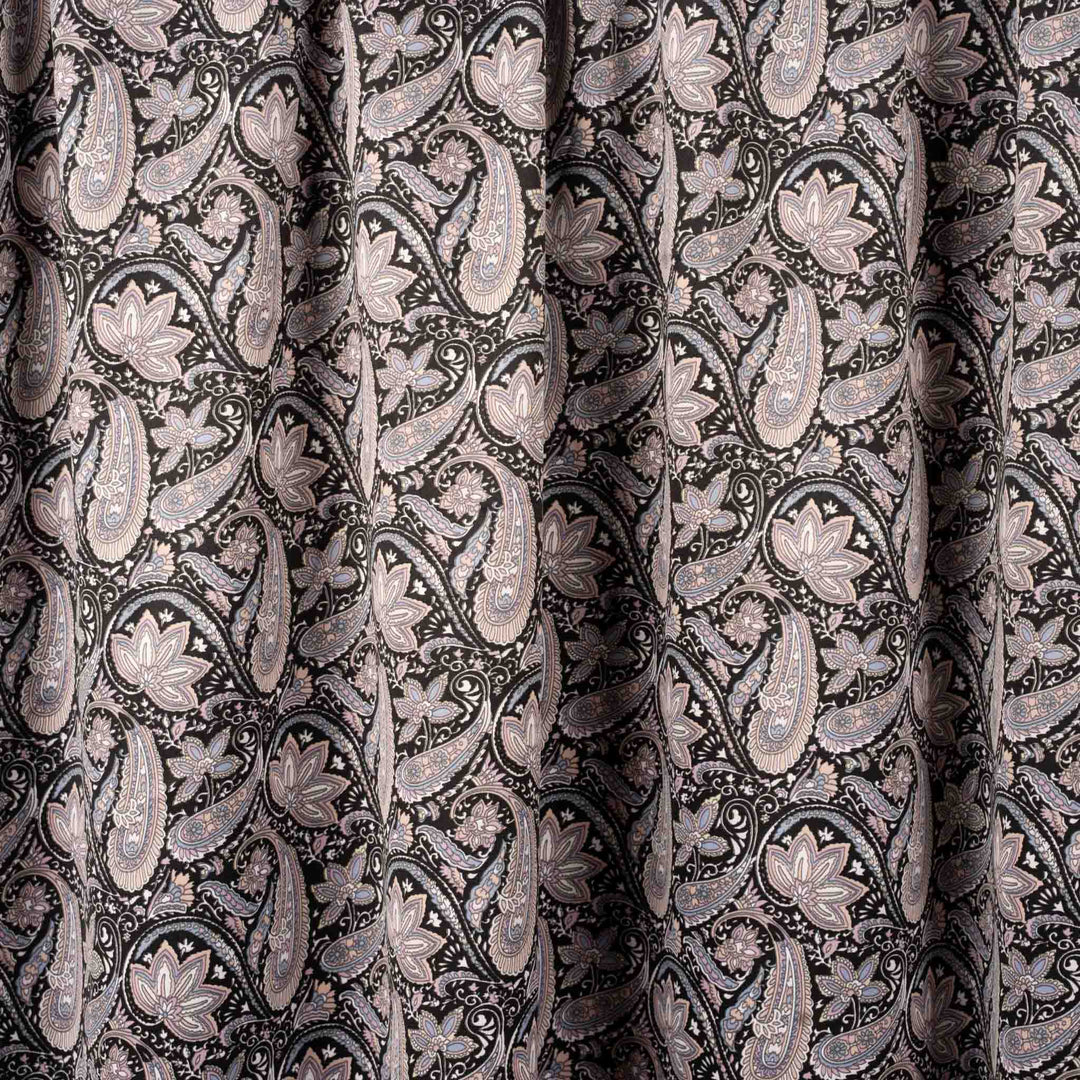 baby-silk-royal-paisley-for-daughter-Mukhawar-fabric 