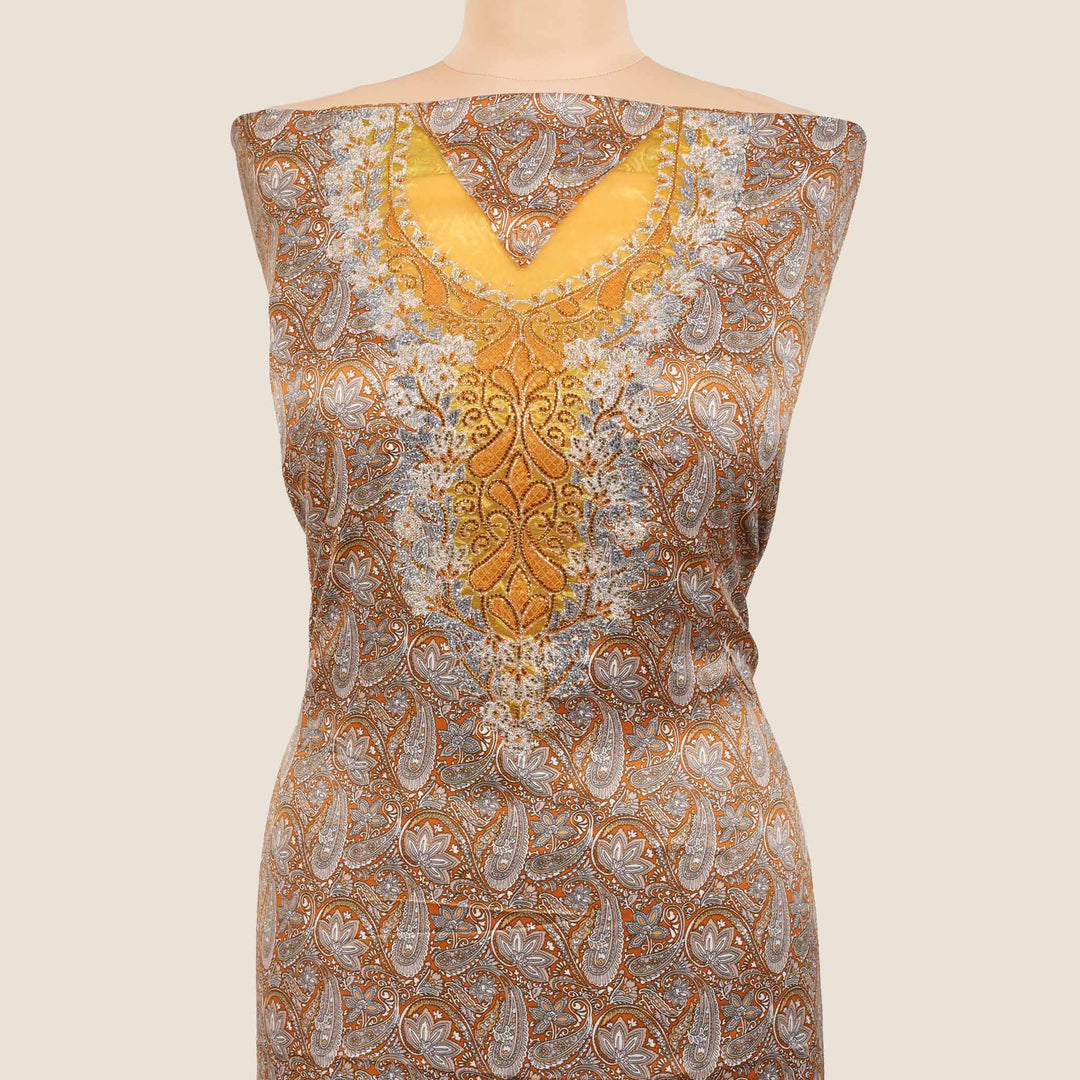 baby-silk-royal-paisley-for-daughter-Mukhawar-fabric 