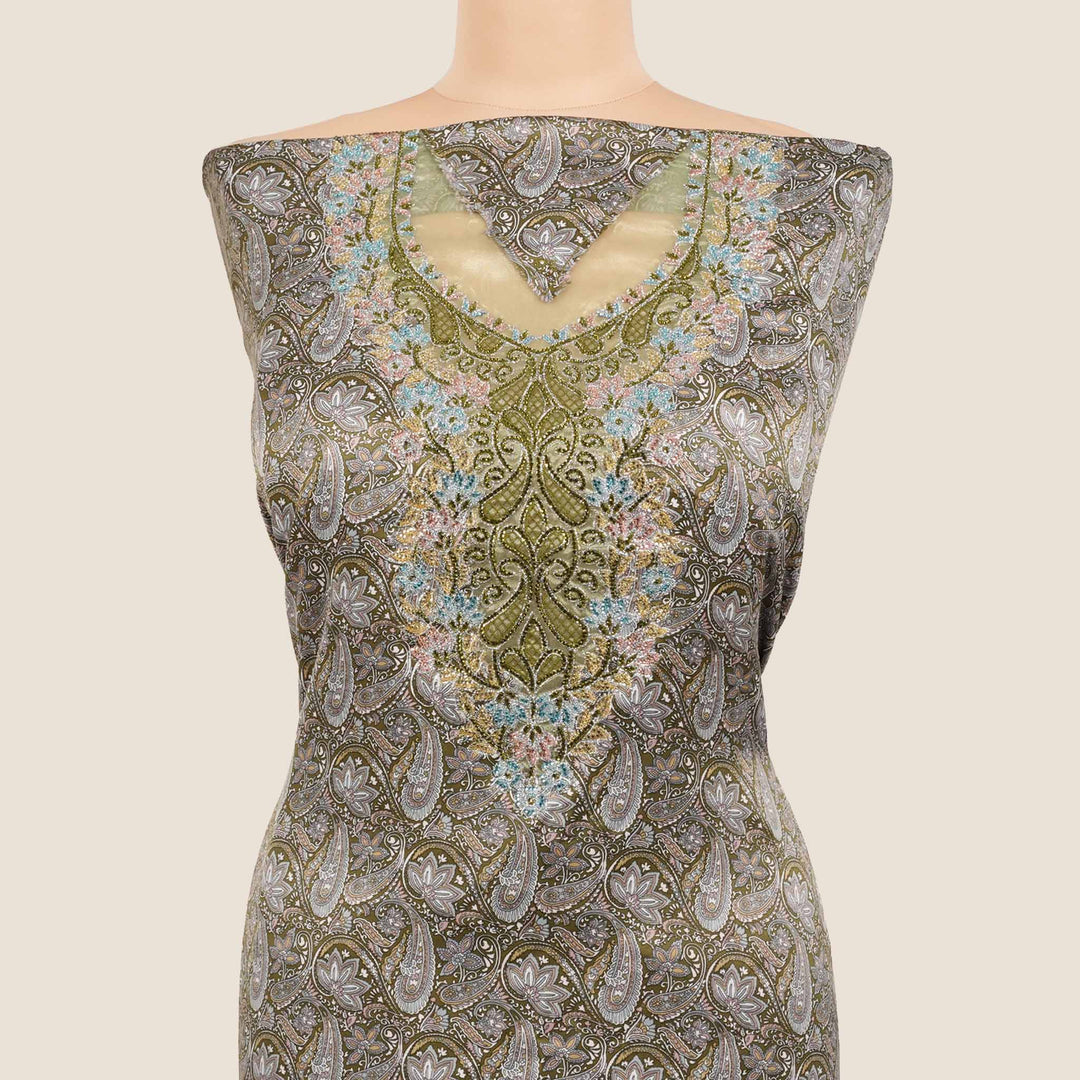 baby-silk-royal-paisley-for-daughter-Mukhawar-fabric 