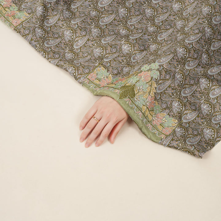 baby-silk-royal-paisley-for-daughter-Mukhawar-fabric 