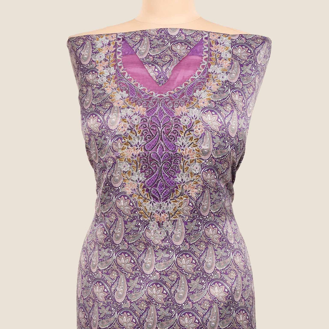 baby-silk-royal-paisley-for-daughter-Mukhawar-fabric 