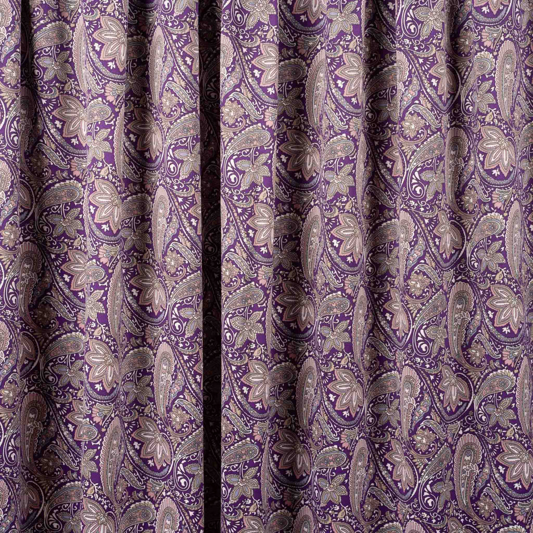 baby-silk-royal-paisley-for-daughter-Mukhawar-fabric 