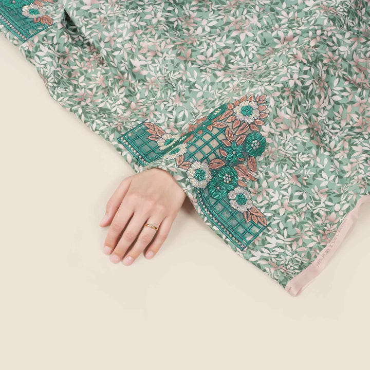 baby-silk-leaf-harmony-for-daughter-Mukhawar-fabric 